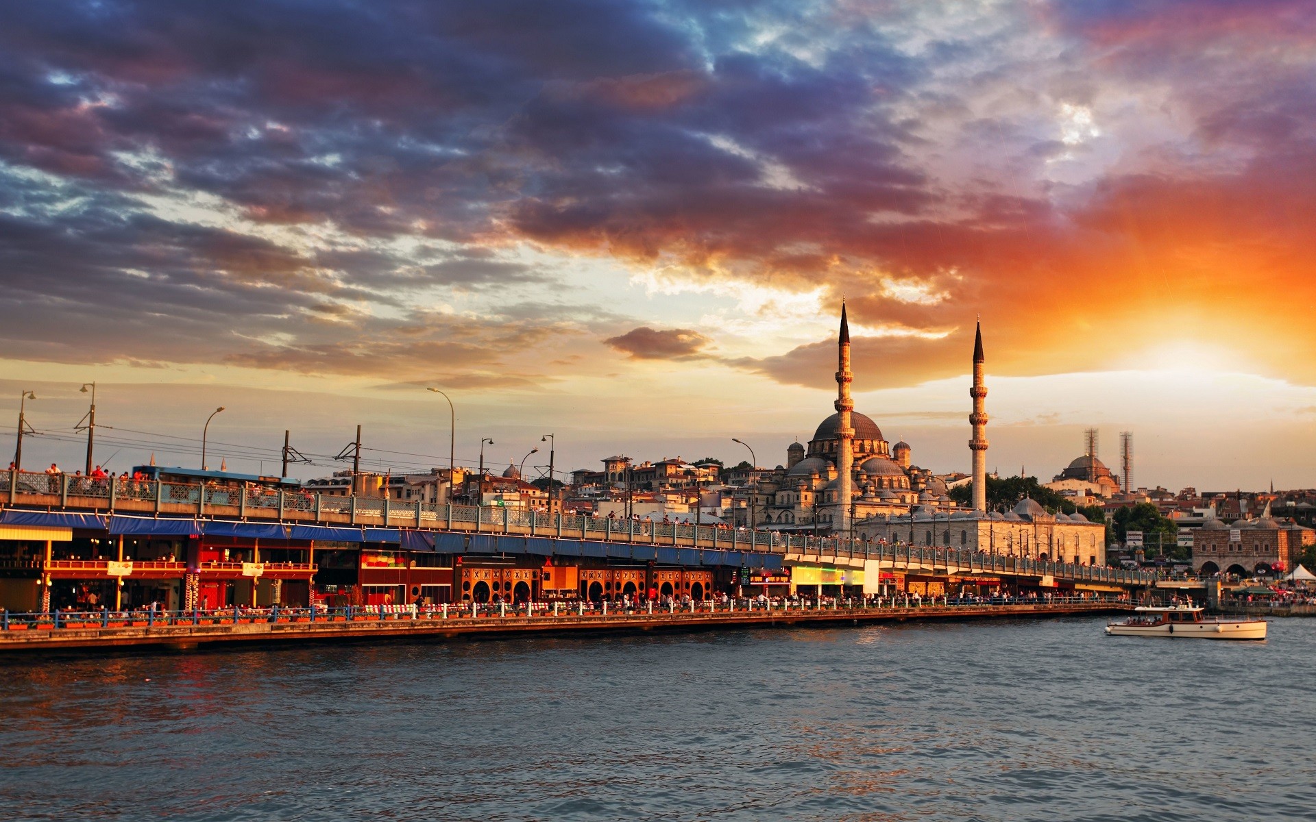 2941829-istanbul-turkey-city-sea-bridge-galata-bridge-mosque-clouds-sunset-architecture-islamic-architecture-yeni-camii___landscape-nature-wallpapers_mRHkutWayk.jpg